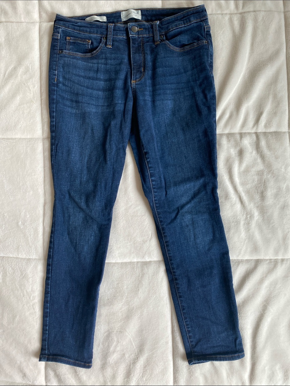Universal Thread Women's Dark Blue Skinny Jeans (Size 10/30 Short)
